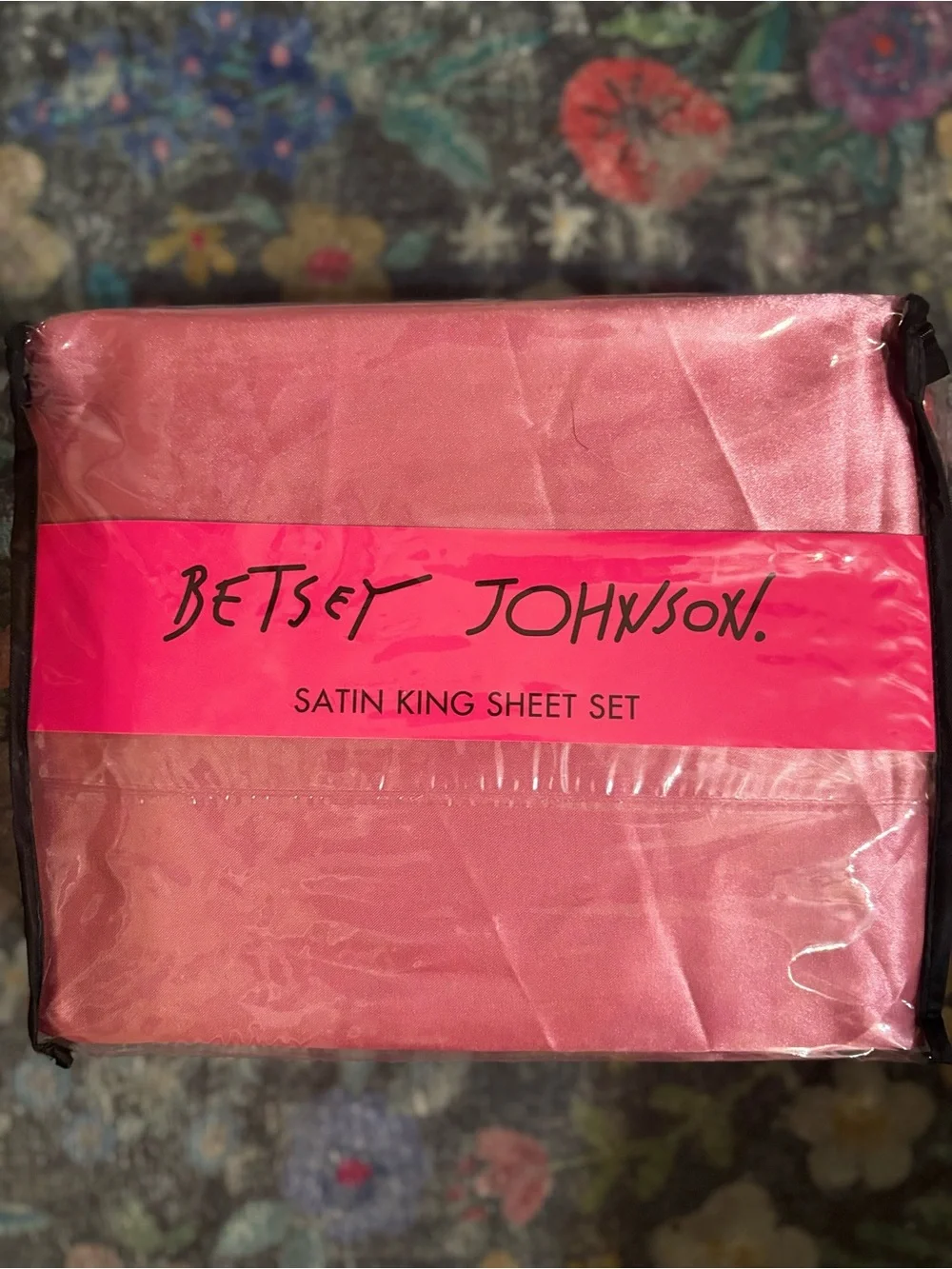 Betsey Johnson Hot Pink Satin King Sheet Set